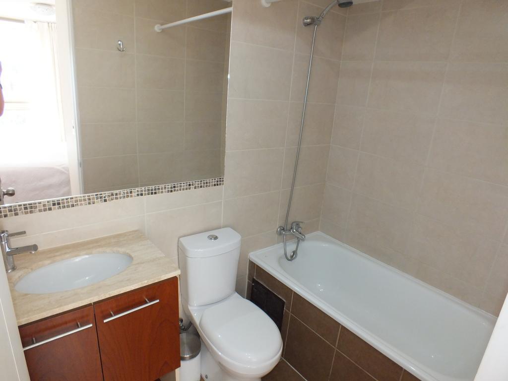 Sys Suites Lord Cochrane Santiago del Cile Esterno foto