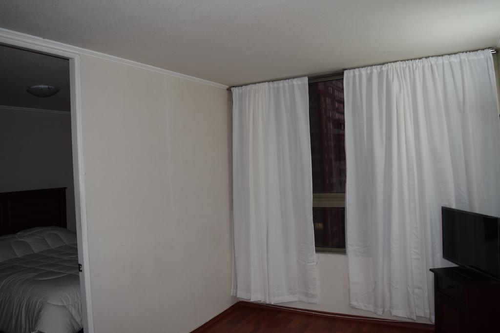 Sys Suites Lord Cochrane Santiago del Cile Esterno foto